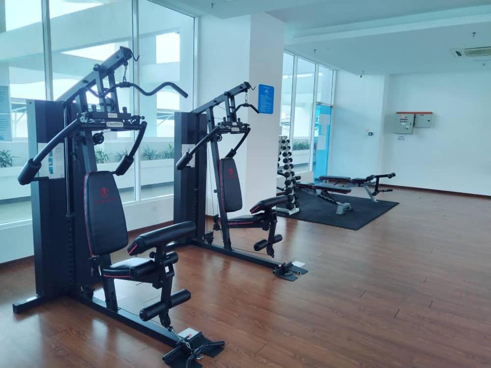 Apartment The Wave Kota Laksamana - Halal Friendly *